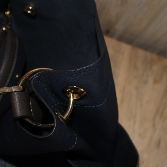 Women Dark Blue Bucket Bag 2 Straps Over Shoulder + Briefcase Handle Style - Picture 13 of 15